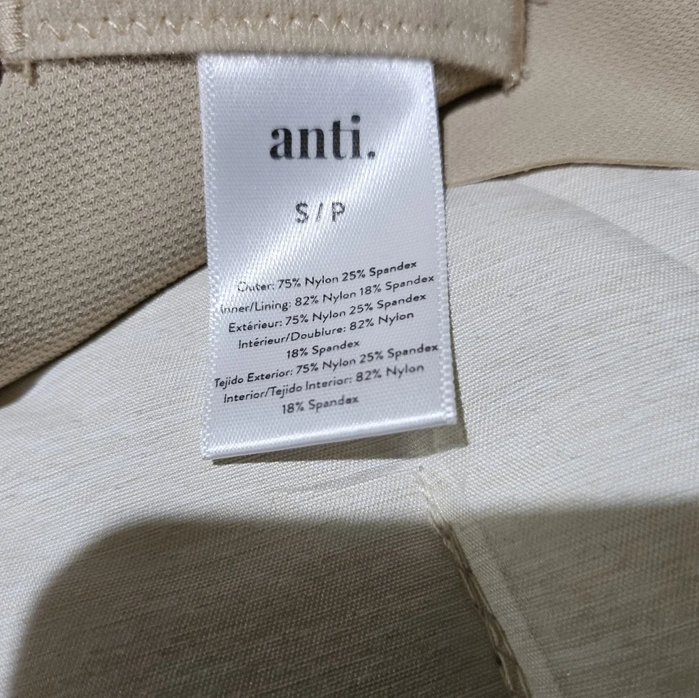 ANTI X PROOF Seamless Bra Beige Sz Small And Medium NWT 2 Bra